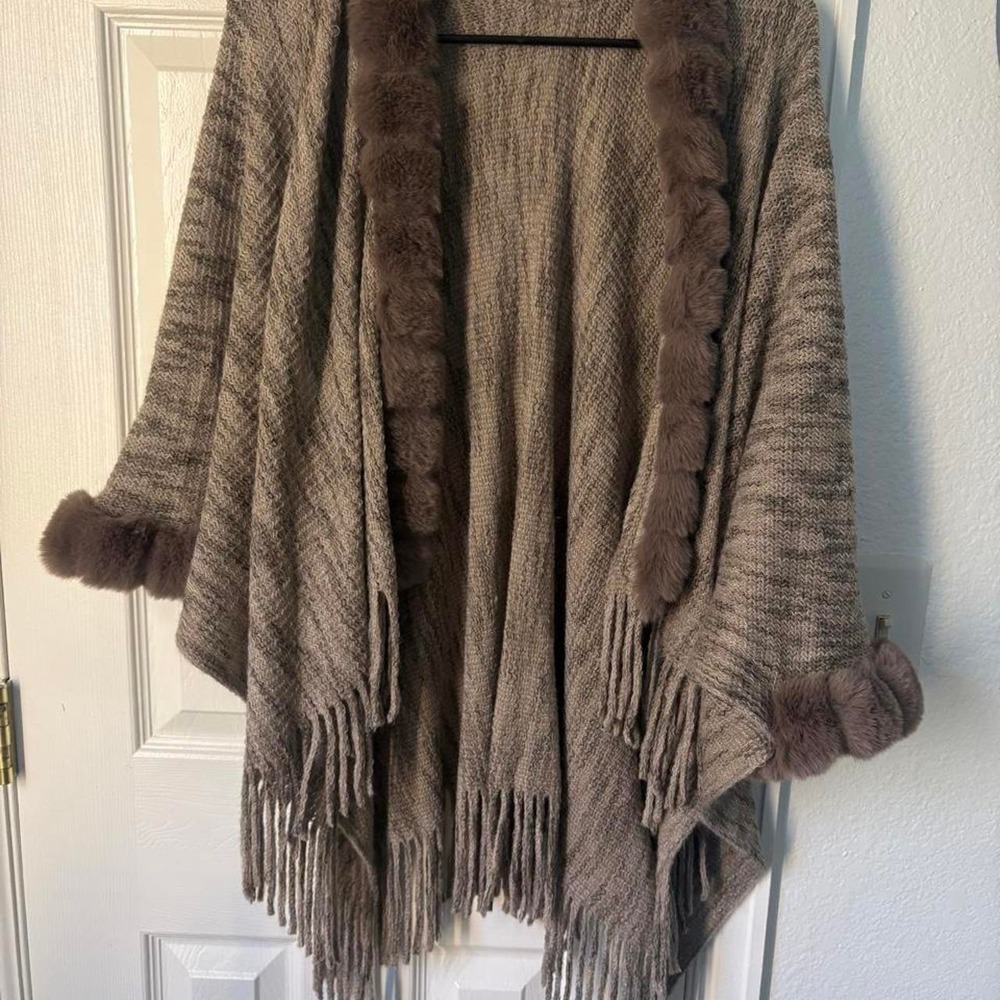 Faux fur trim poncho with fringe